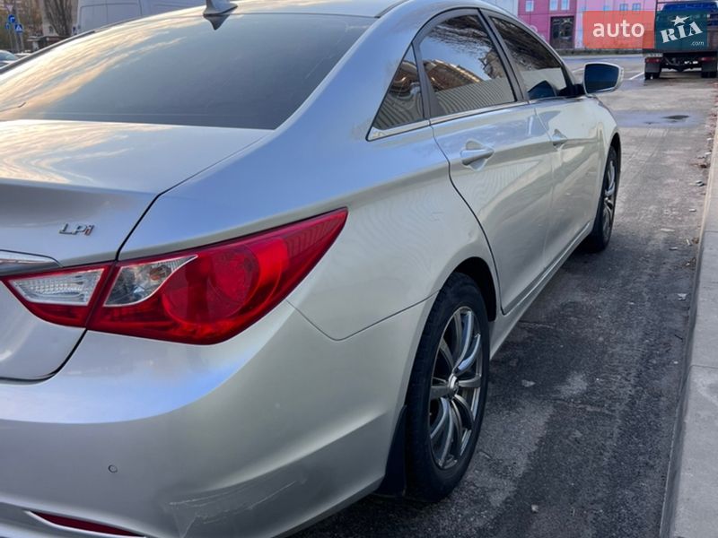 Седан Hyundai Sonata 2013 в Вишневом