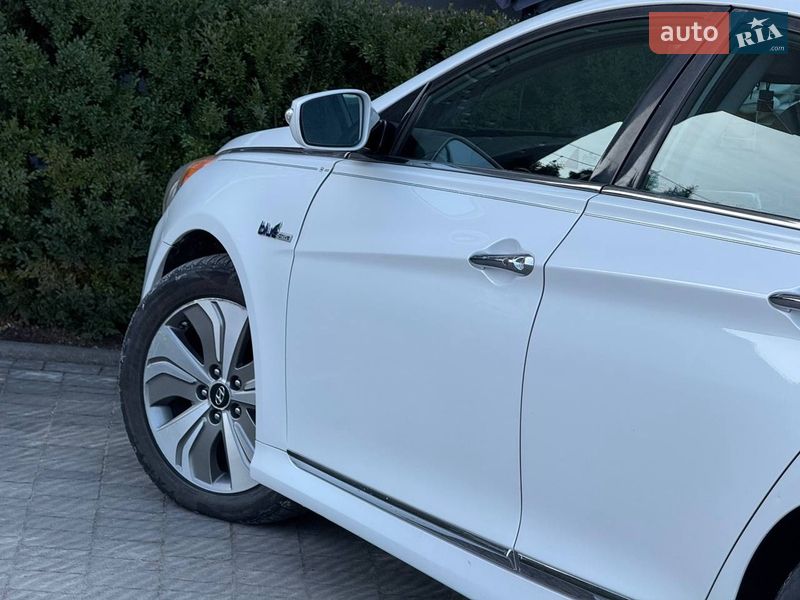 Седан Hyundai Sonata 2013 в Стрые фото 19 Седан Hyundai Sonata 2013 в Стрые