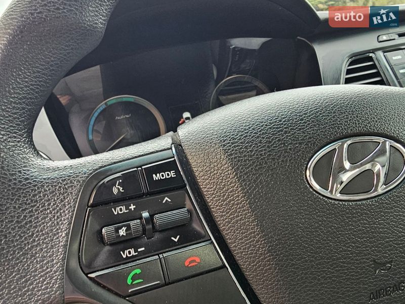 Седан Hyundai Sonata 2015 в Киеве фото 27 Седан Hyundai Sonata 2015 в Киеве