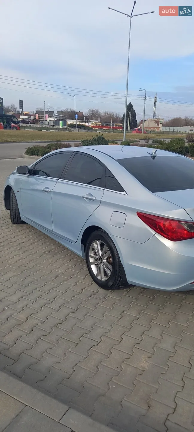 2011 Hyundai Sonata - мініатюра 19