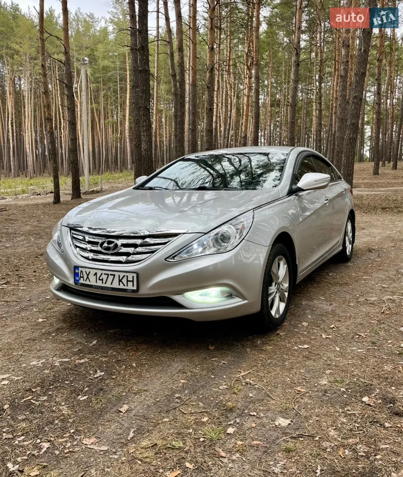 2010 Hyundai Sonata - мініатюра 16