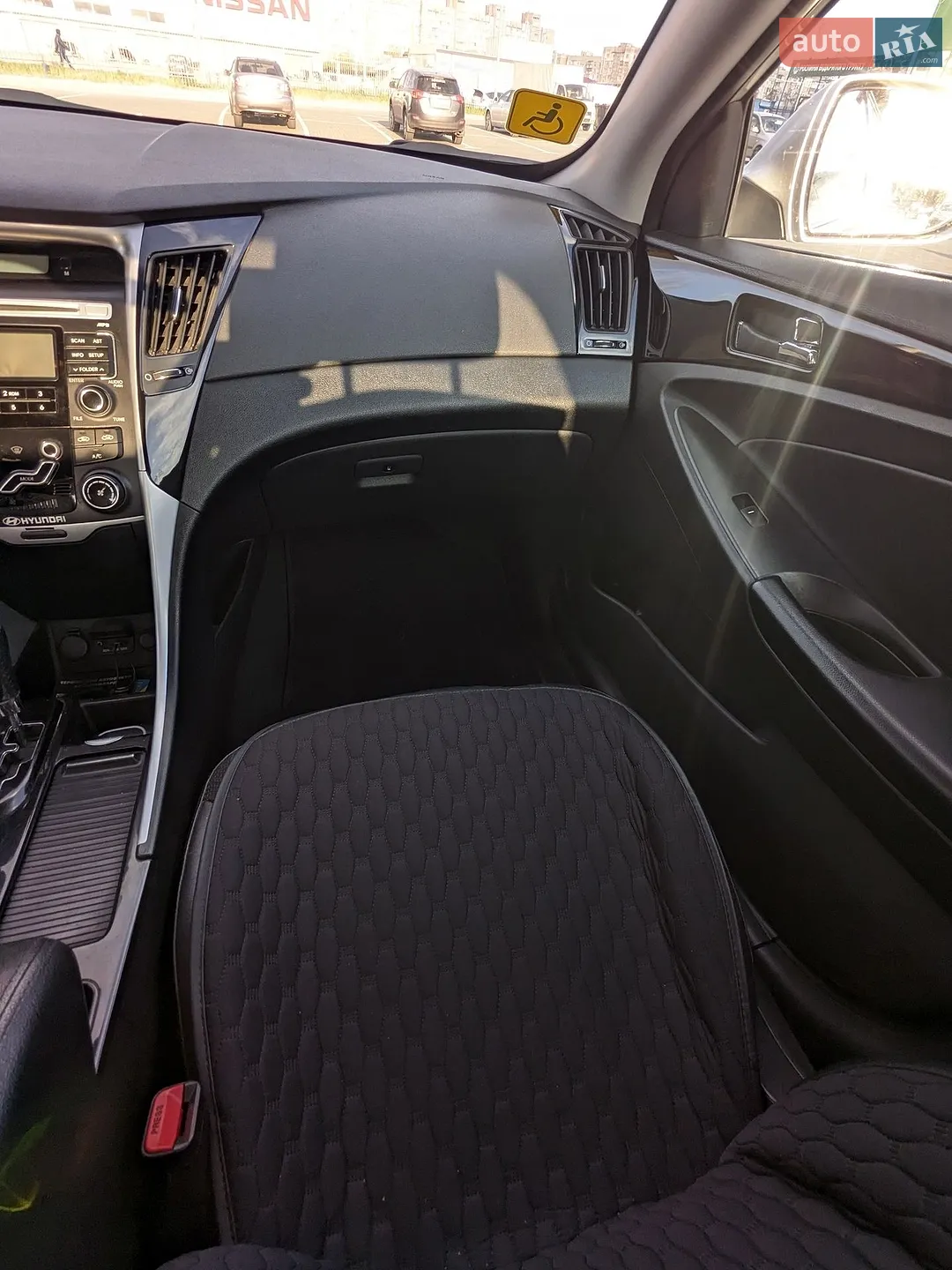 2010 Hyundai Sonata - мініатюра 17