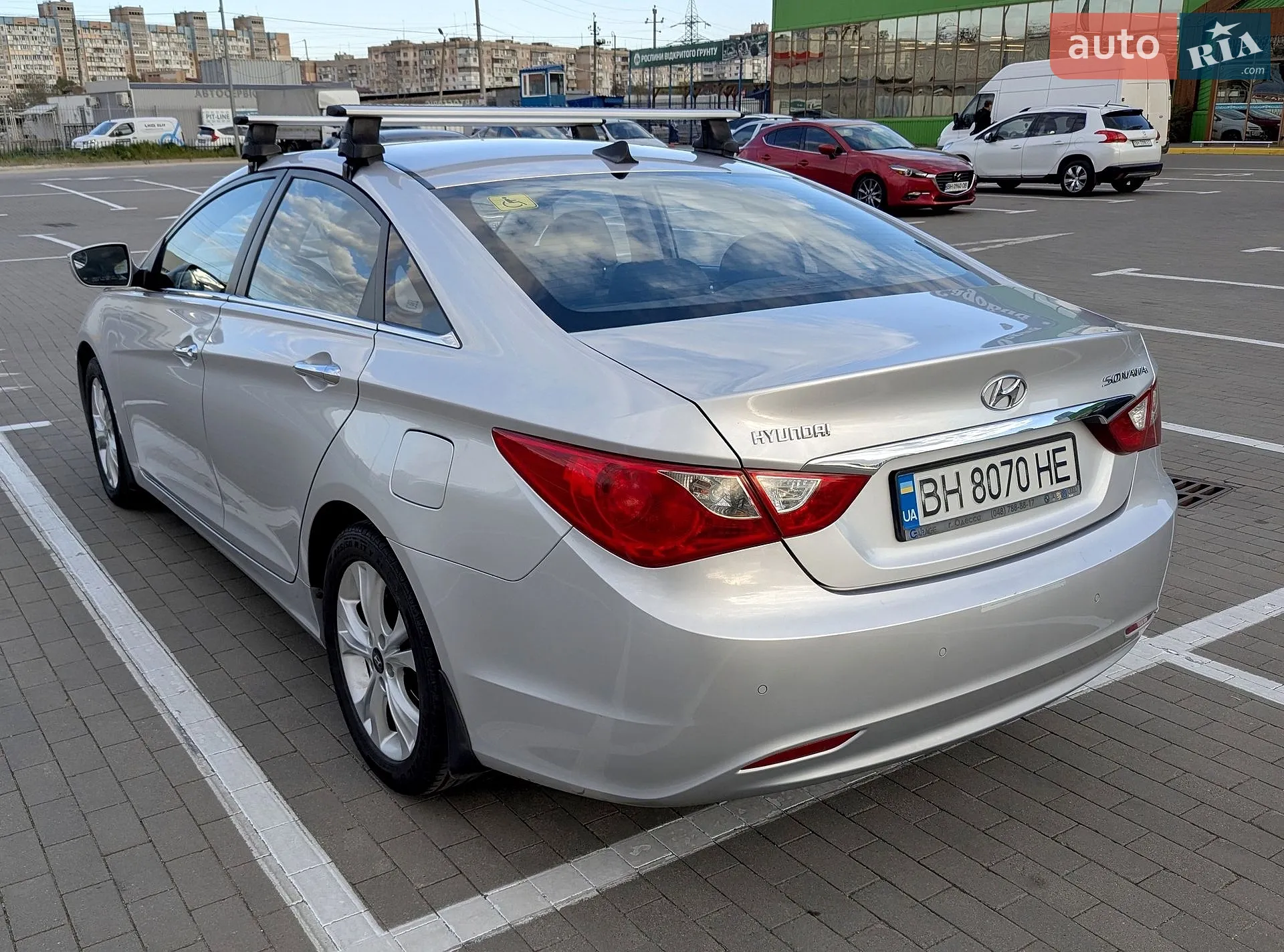 2010 Hyundai Sonata - мініатюра 10