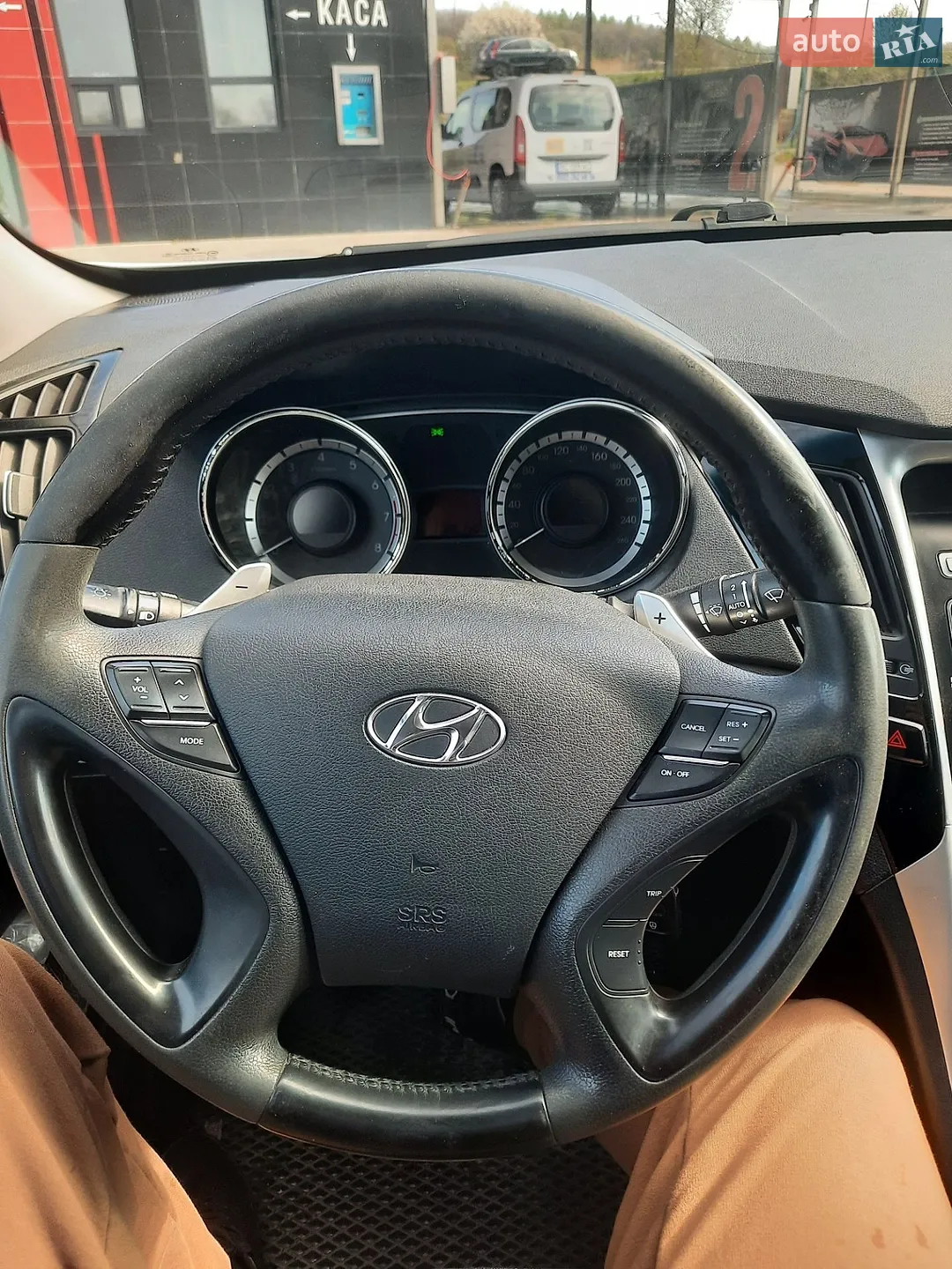 2011 Hyundai Sonata - мініатюра 17