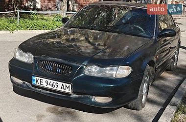Седан Hyundai Sonata 1998 в Дніпрі