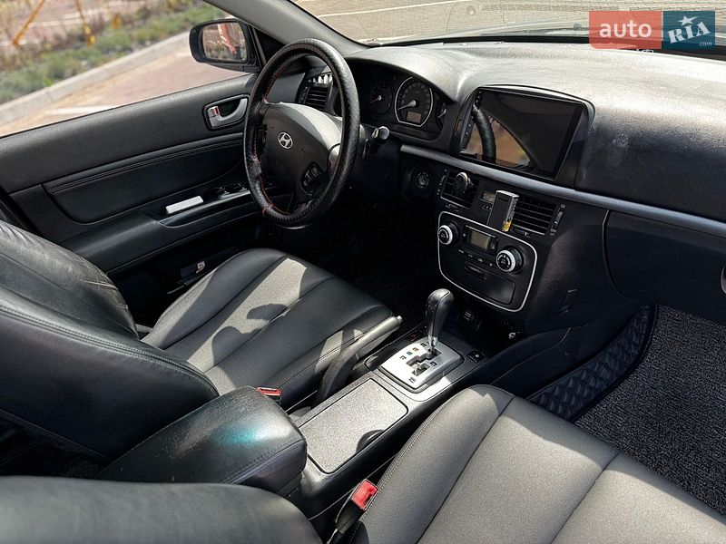 Седан Hyundai Sonata 2006 в Киеве