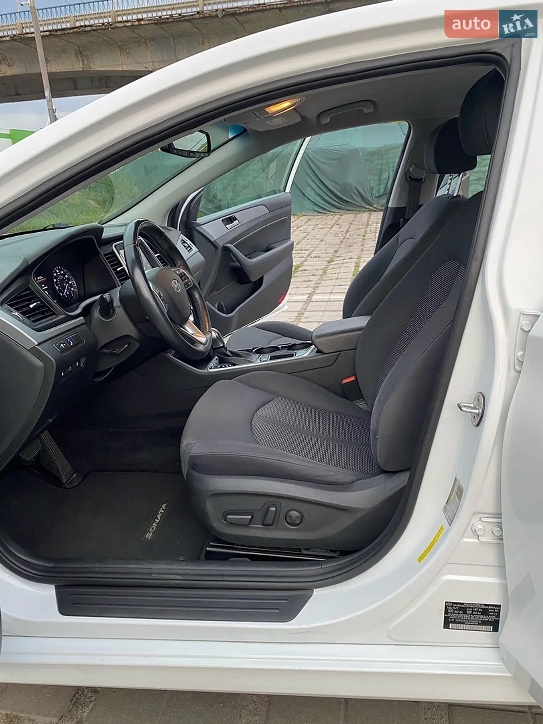 2017 Hyundai Sonata - мініатюра 25