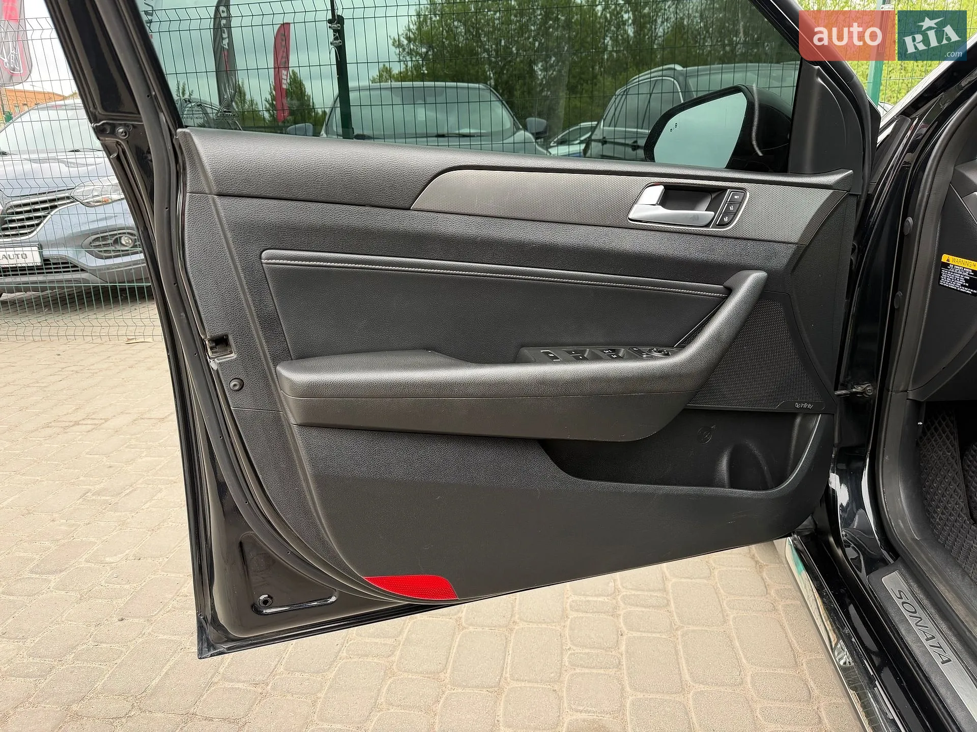 2014 Hyundai Sonata - мініатюра 25