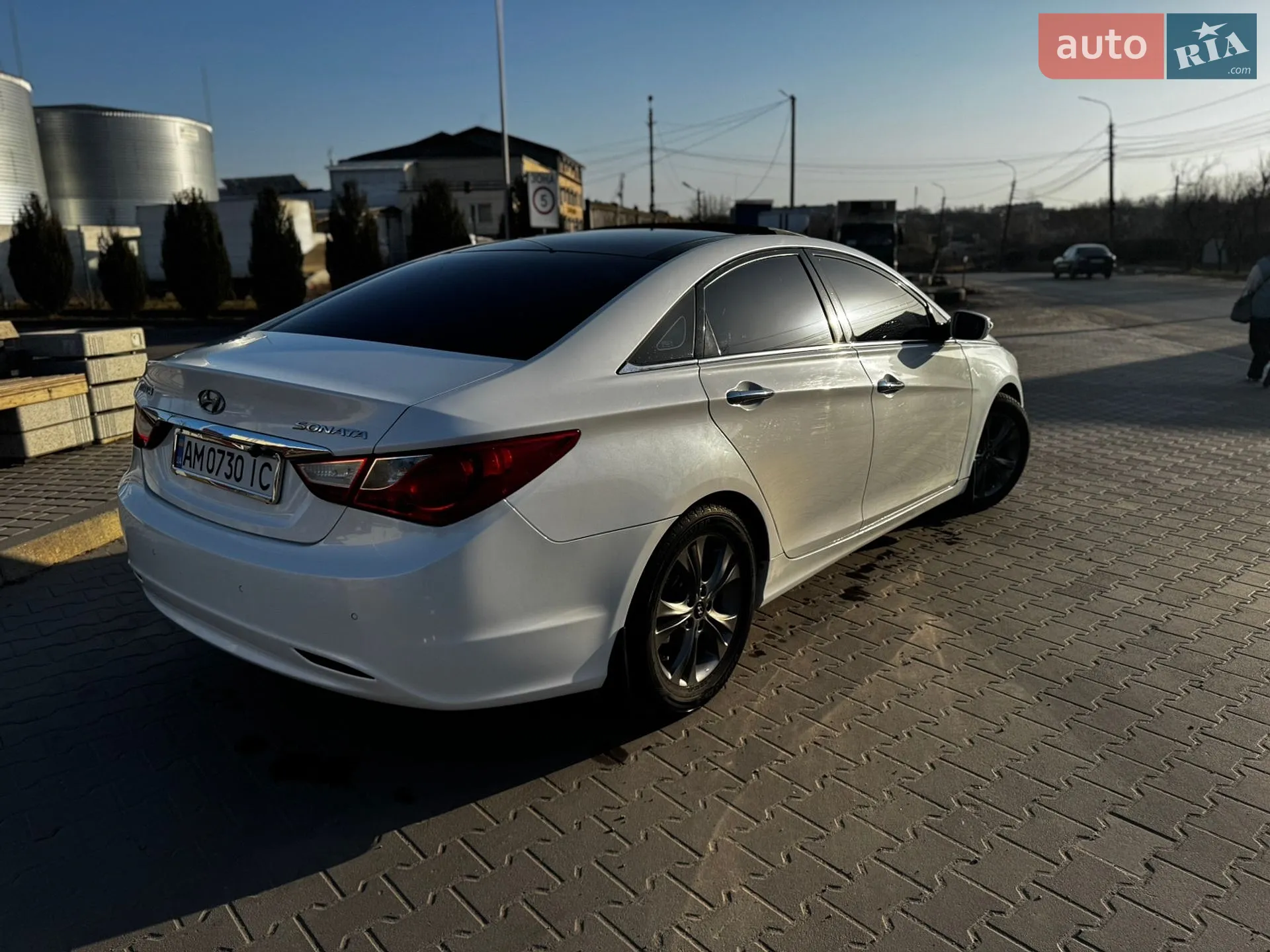 2010 Hyundai Sonata - мініатюра 3