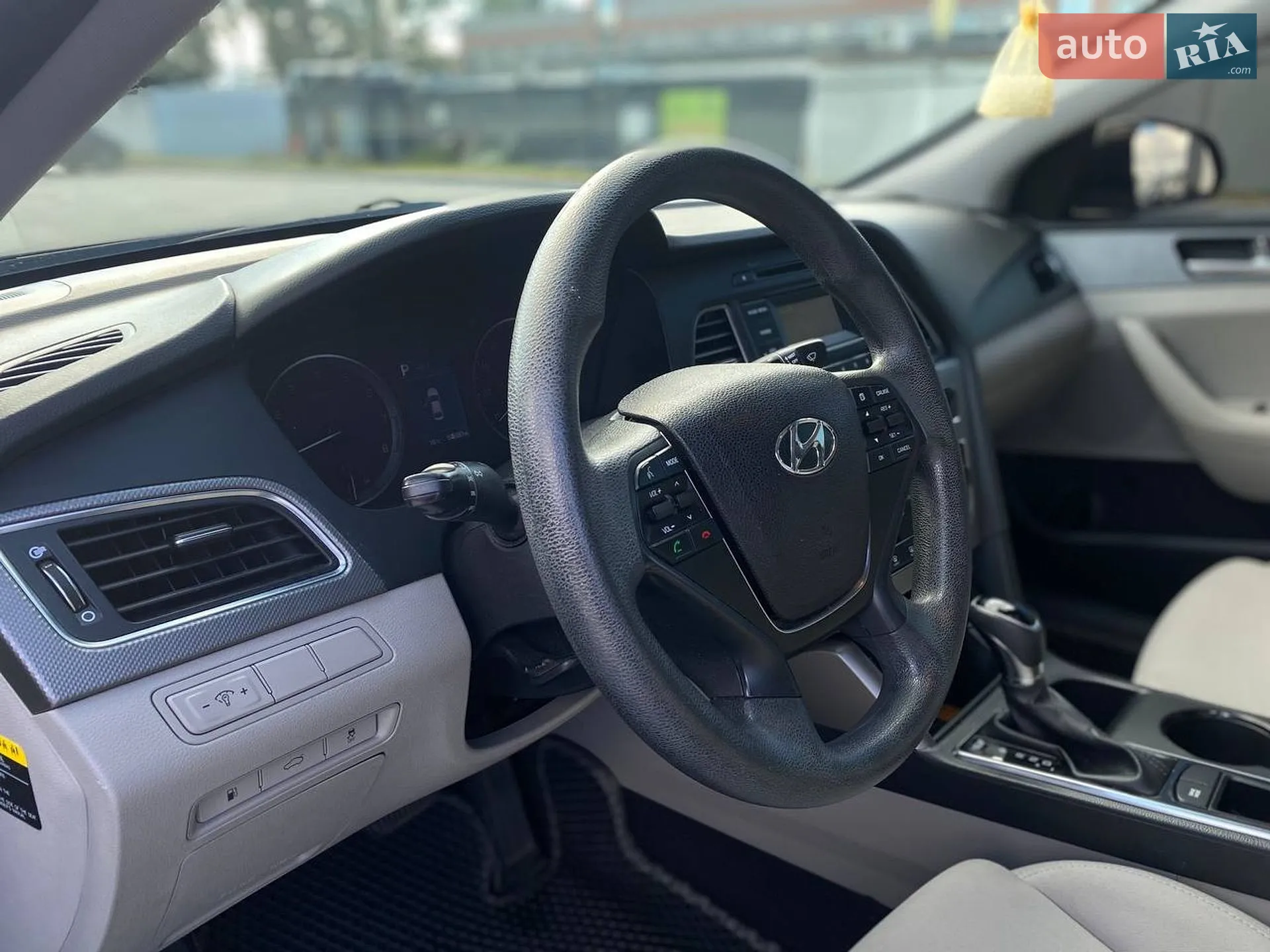 2017 Hyundai Sonata - мініатюра 19