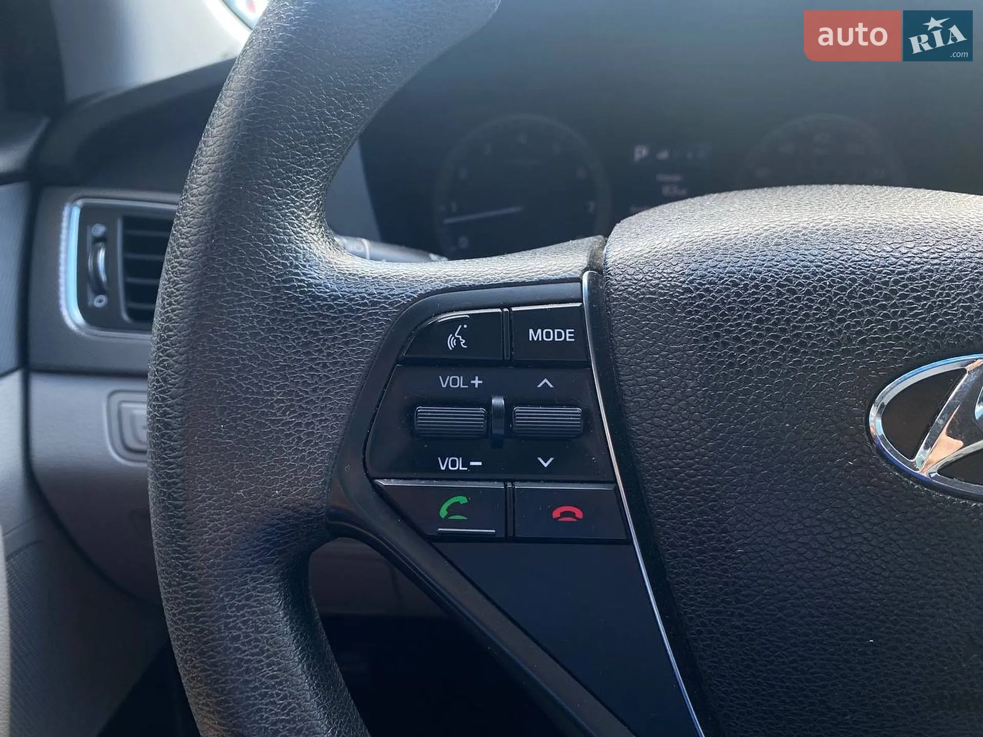 2017 Hyundai Sonata - мініатюра 27