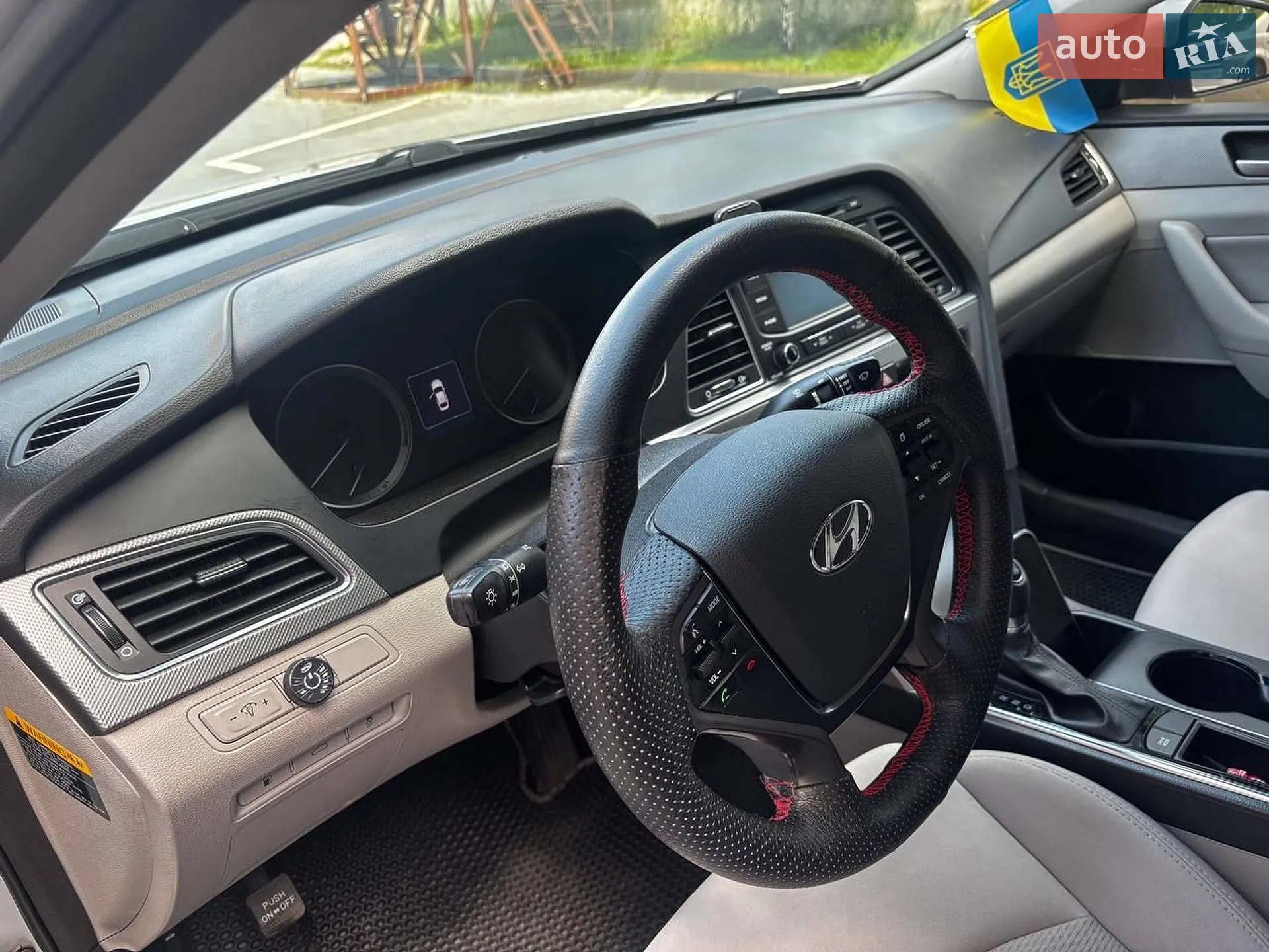 2015 Hyundai Sonata - мініатюра 31