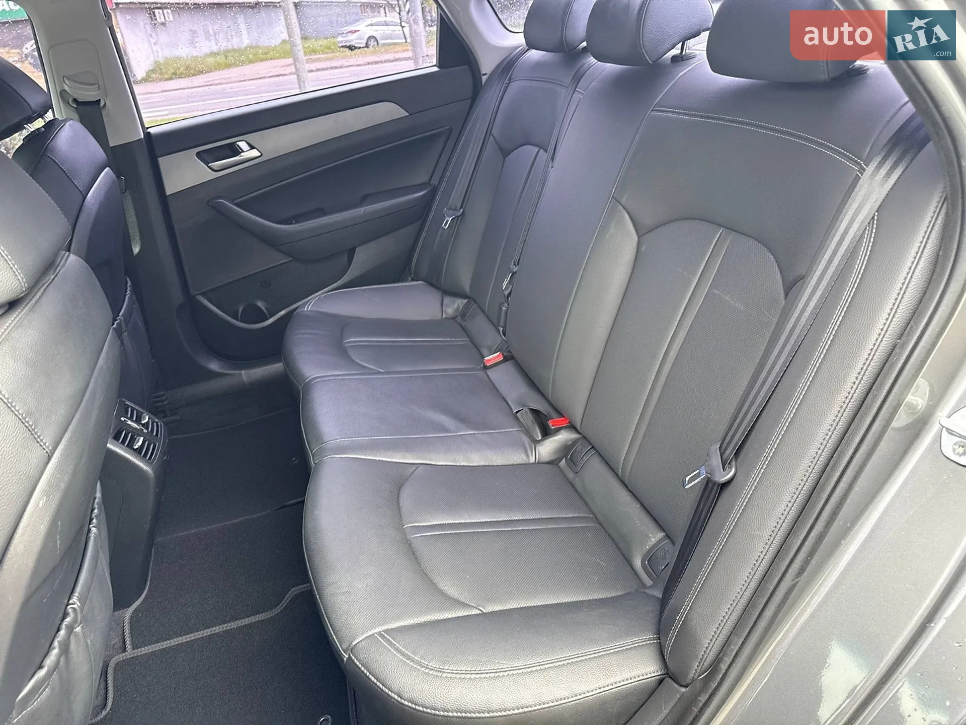 2018 Hyundai Sonata - мініатюра 31