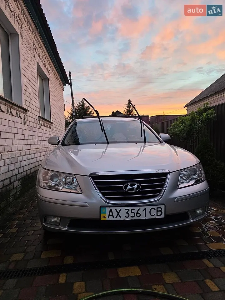2010 Hyundai Sonata - мініатюра 25