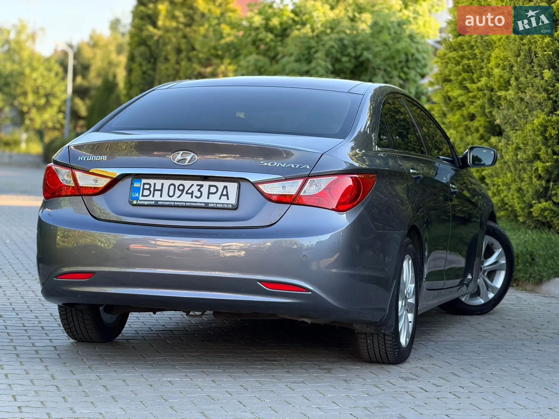 2010 Hyundai Sonata - мініатюра 3