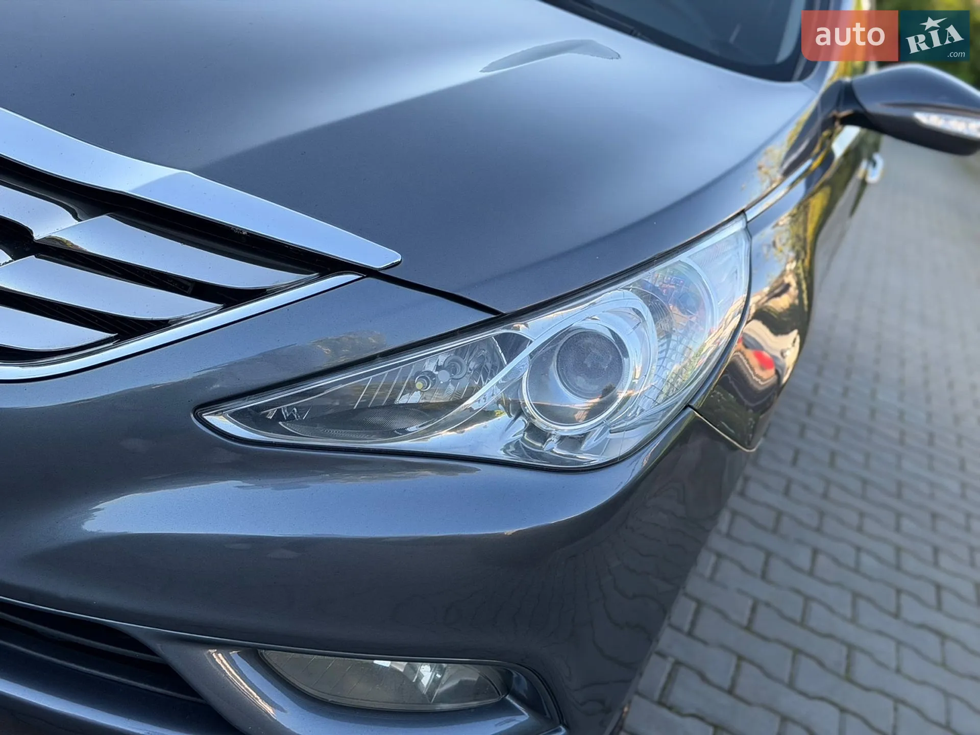 2010 Hyundai Sonata - мініатюра 14