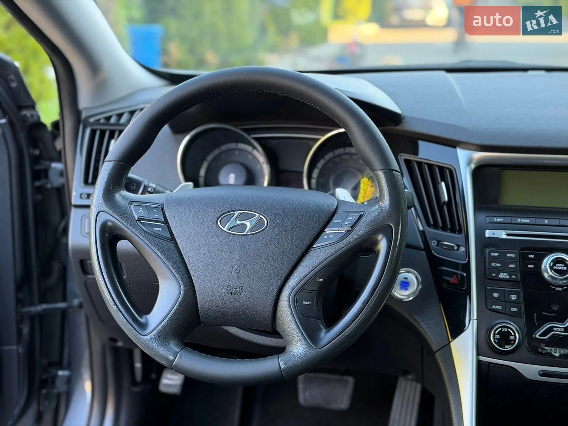 2010 Hyundai Sonata - мініатюра 21