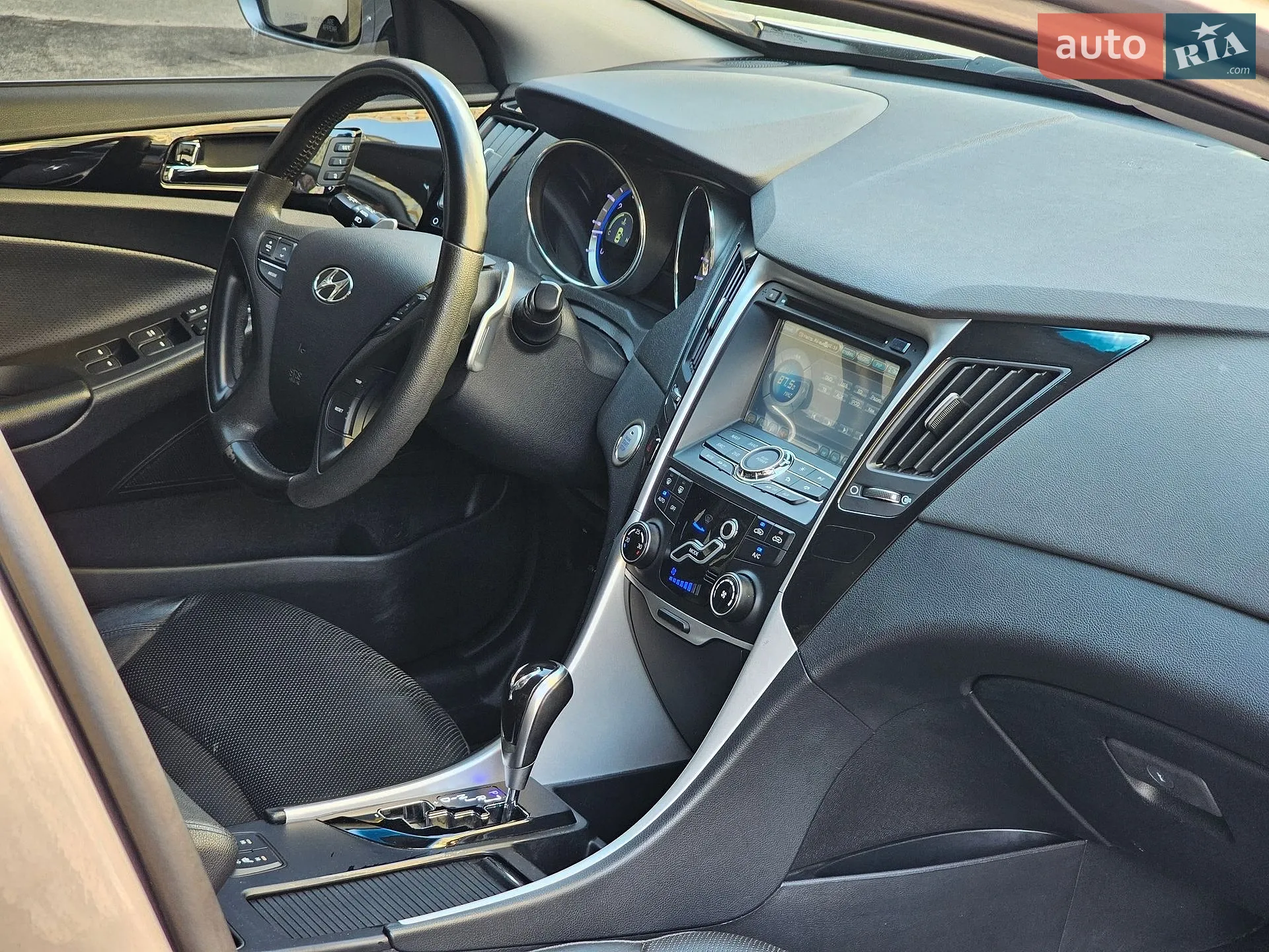 2010 Hyundai Sonata - мініатюра 39