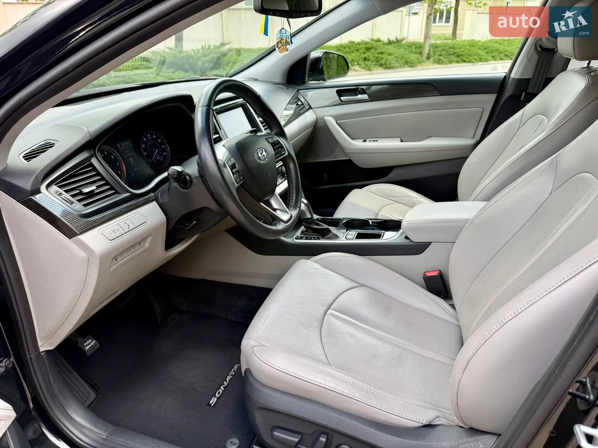 2017 Hyundai Sonata - мініатюра 24