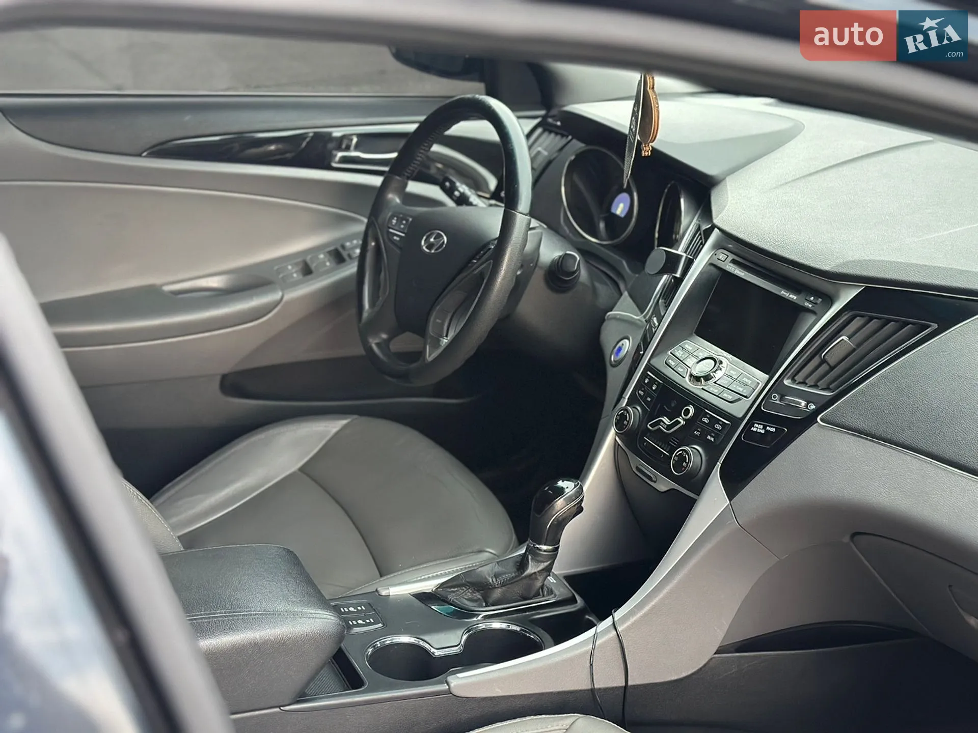 2011 Hyundai Sonata - мініатюра 21