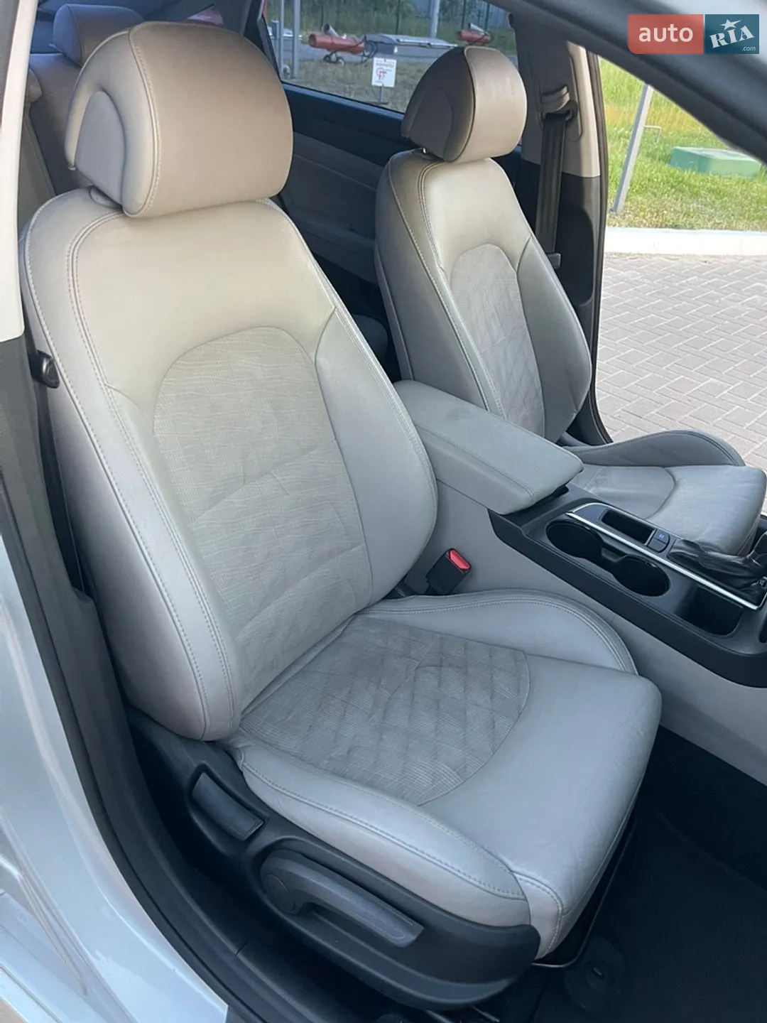 2014 Hyundai Sonata - мініатюра 17