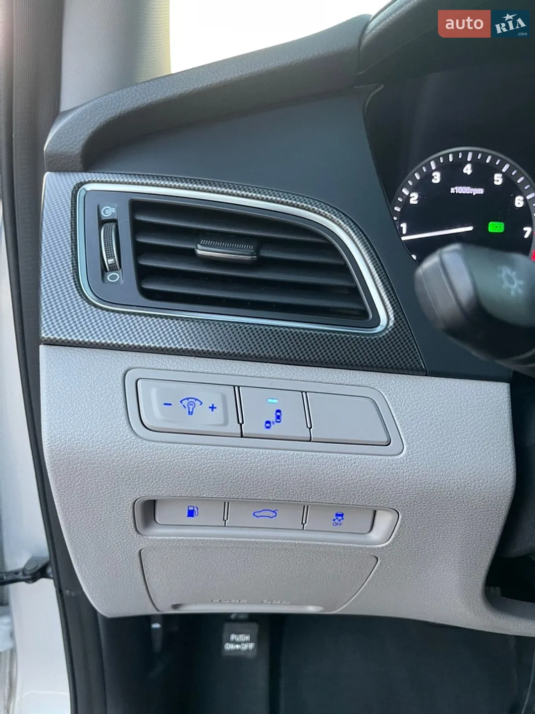 2014 Hyundai Sonata - мініатюра 23