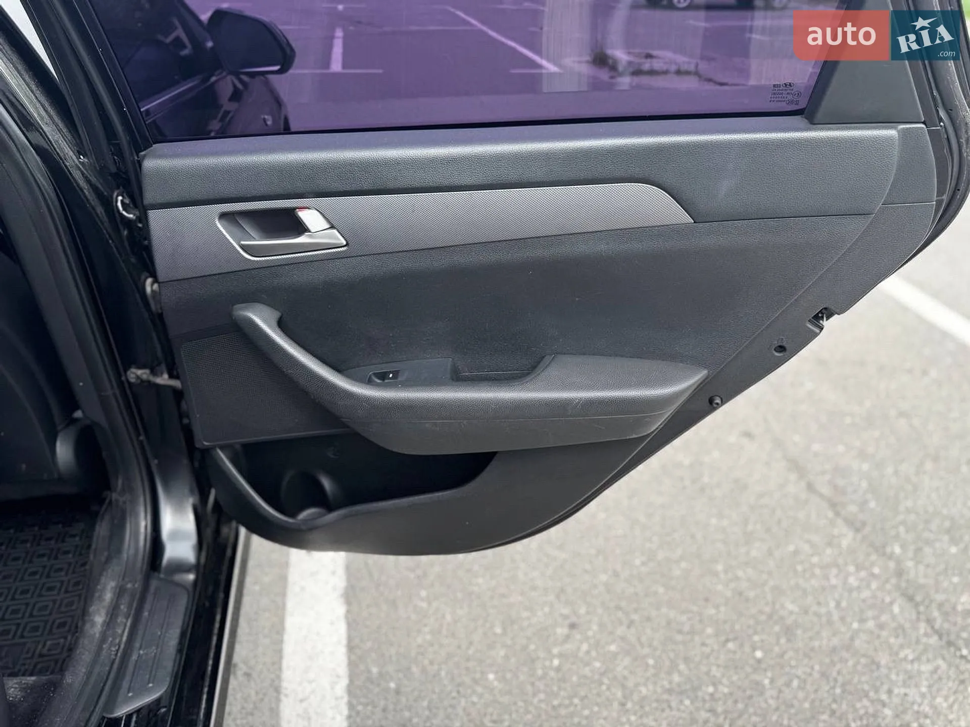 2017 Hyundai Sonata - мініатюра 12