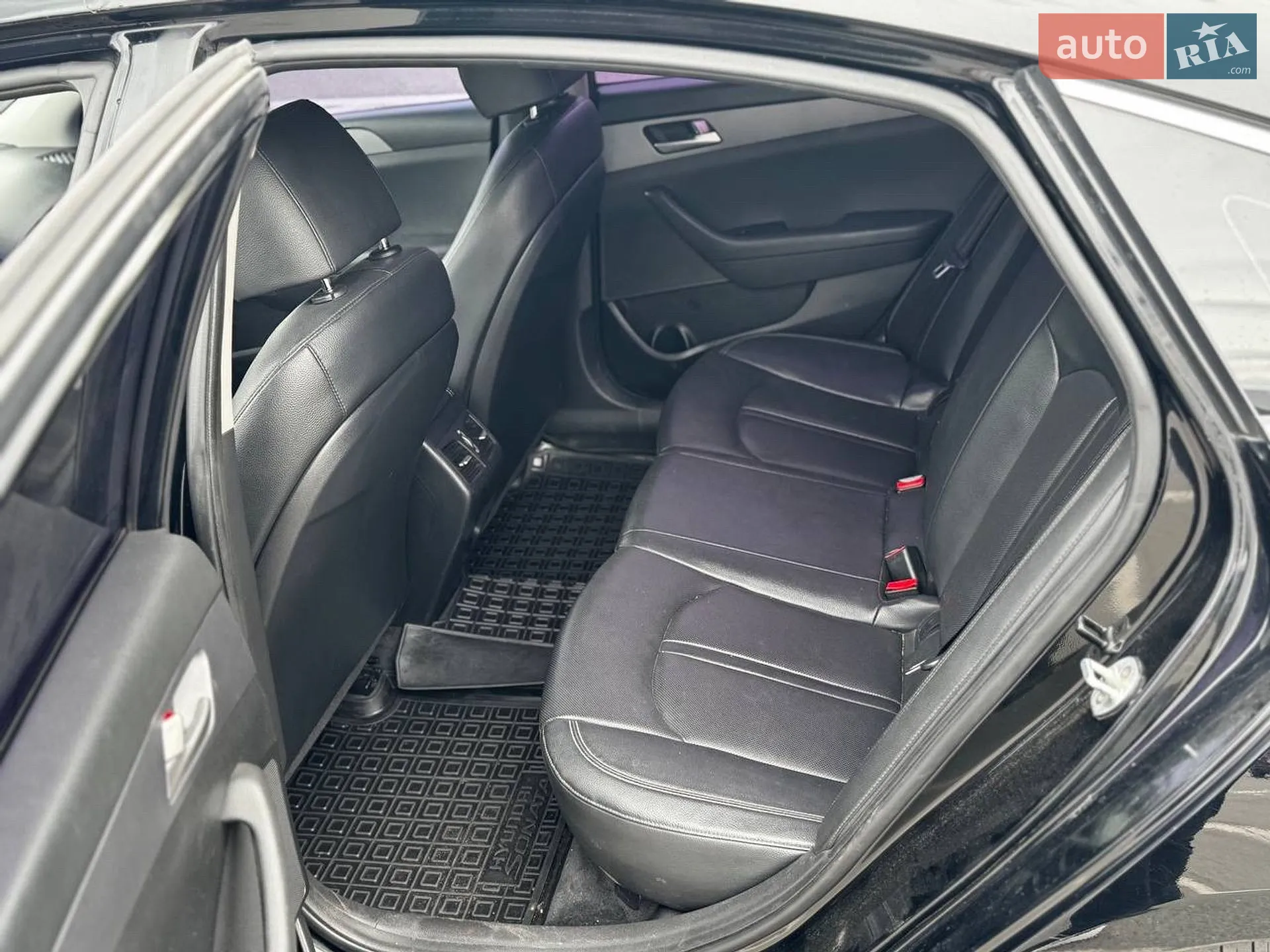 2017 Hyundai Sonata - мініатюра 15