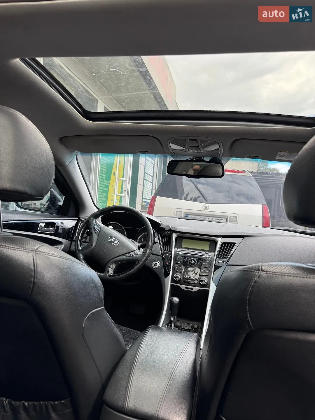 2010 Hyundai Sonata - мініатюра 12