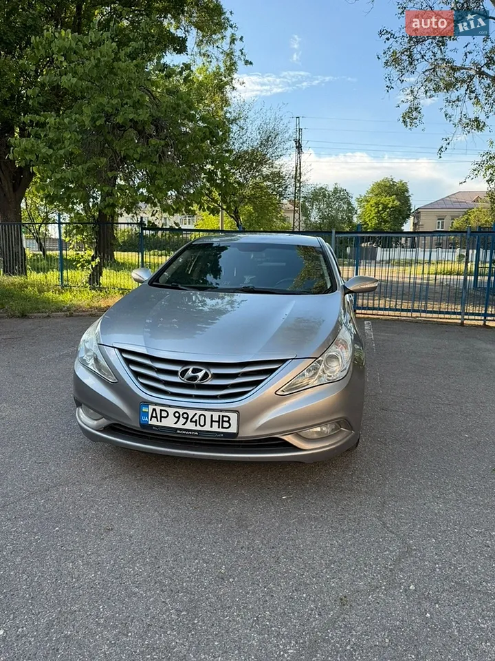 2010 Hyundai Sonata - мініатюра 10