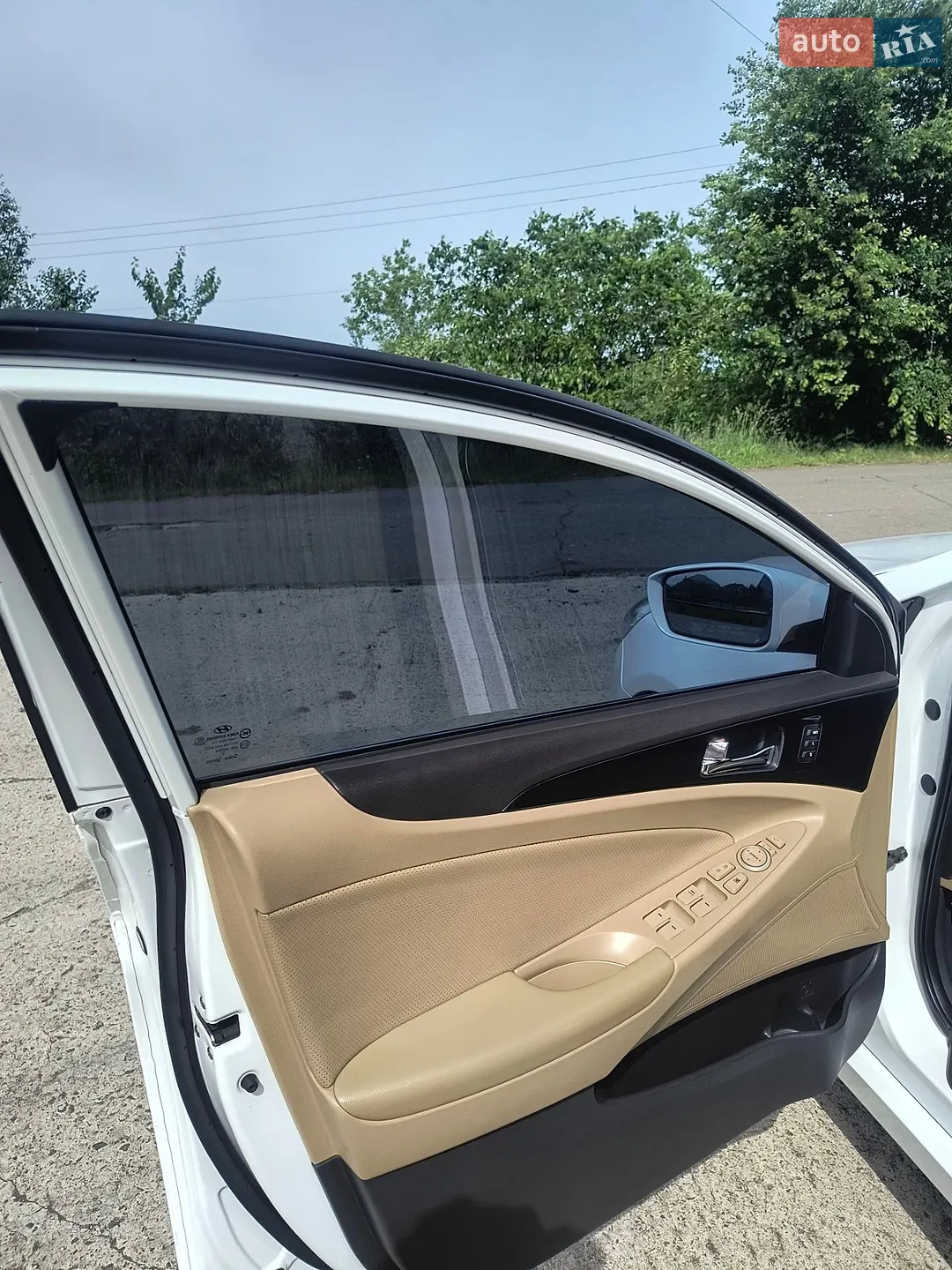 2011 Hyundai Sonata - мініатюра 9