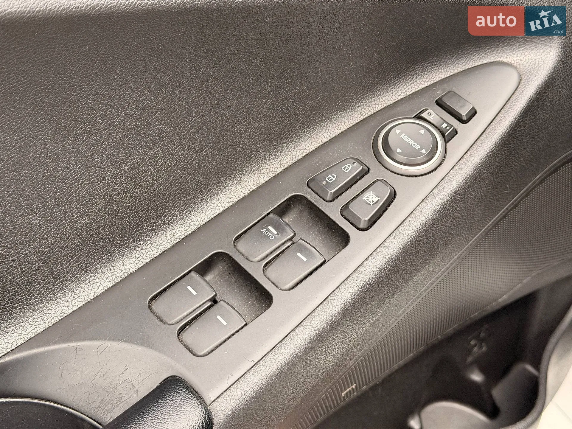 2012 Hyundai Sonata - мініатюра 34