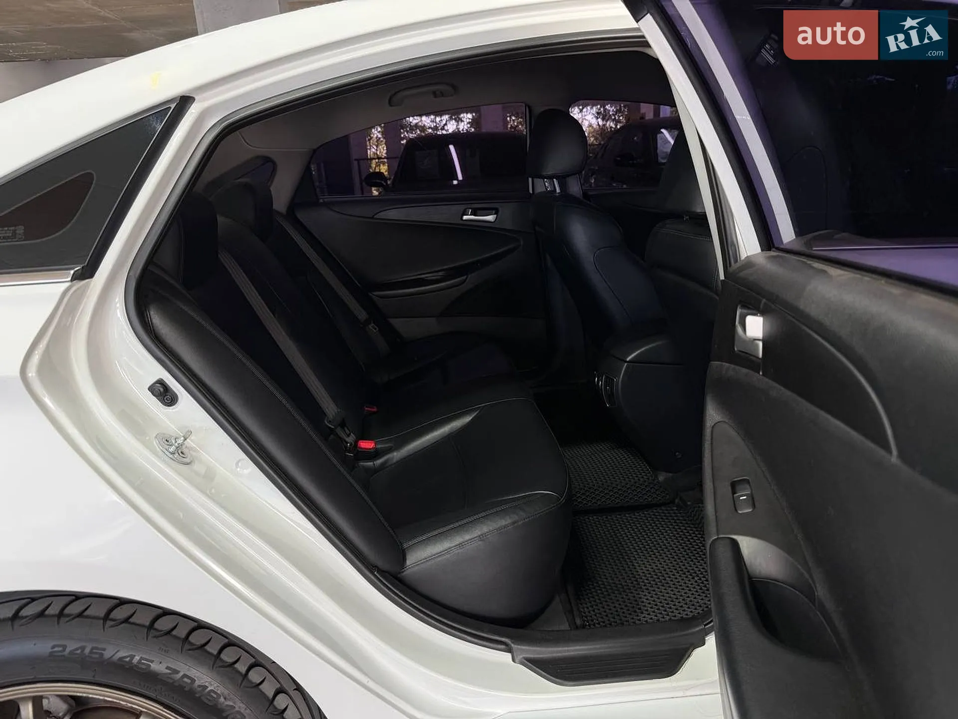 2013 Hyundai Sonata - мініатюра 18