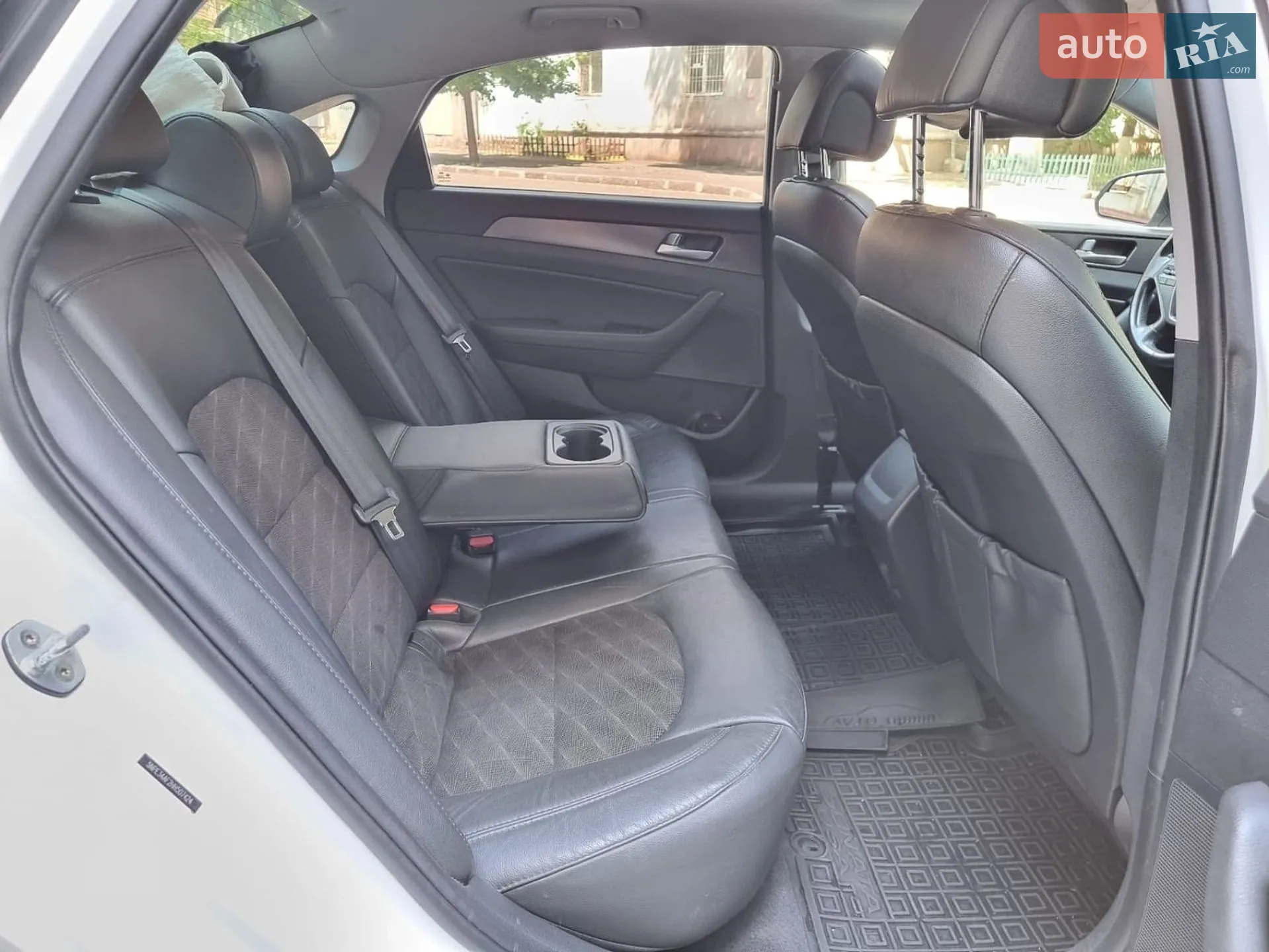 2016 Hyundai Sonata - мініатюра 18