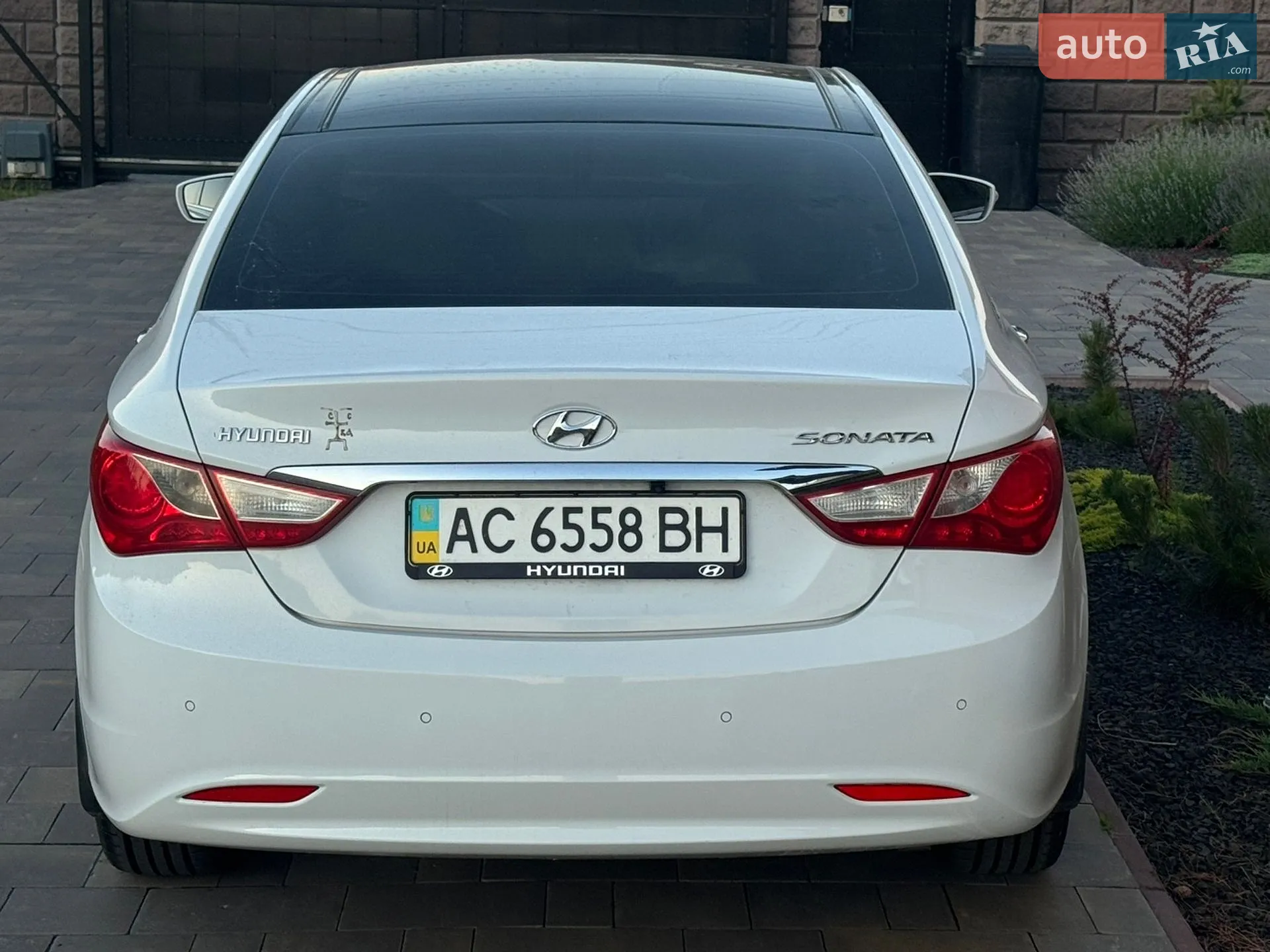 2011 Hyundai Sonata - мініатюра 12