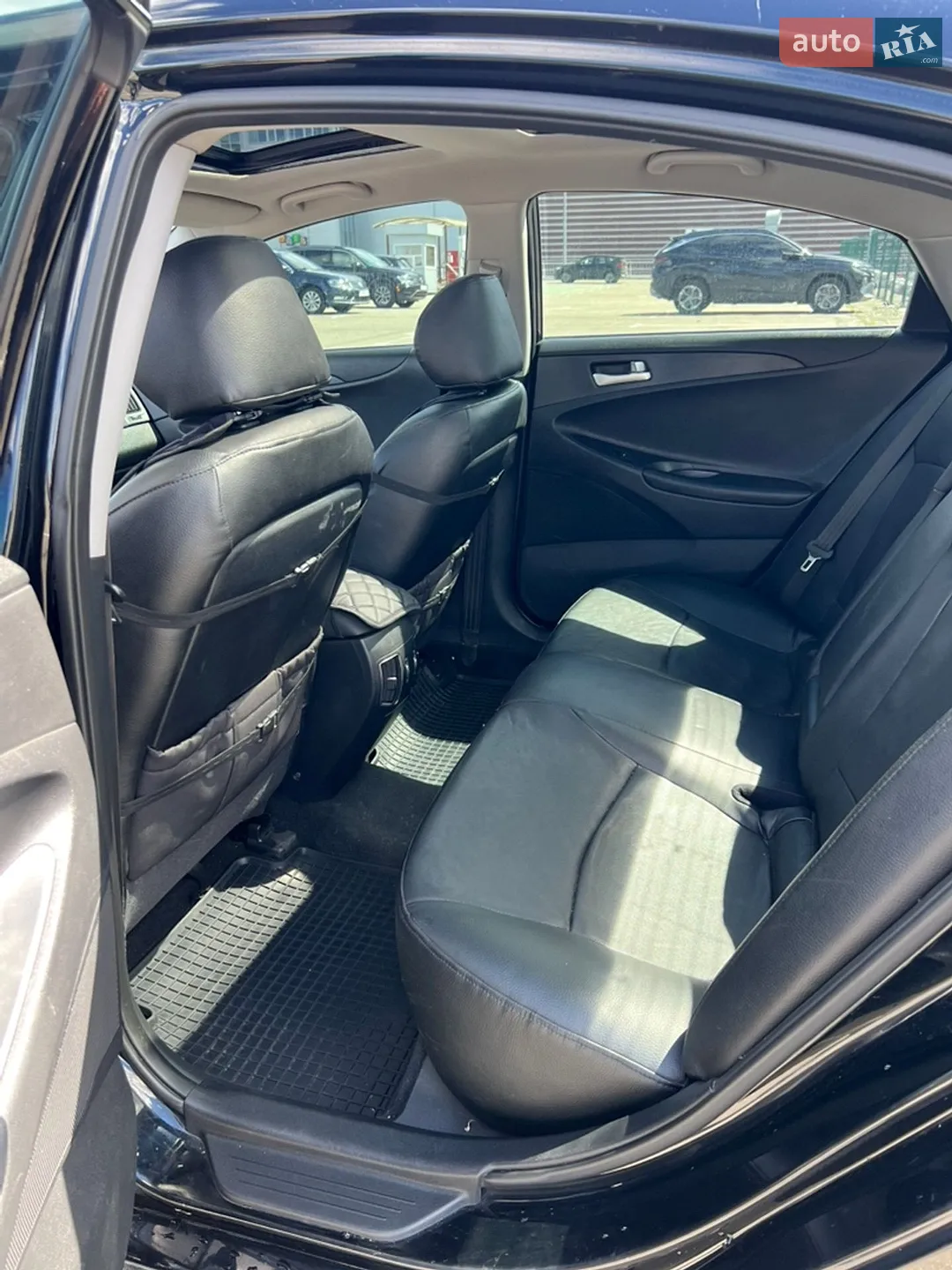 2011 Hyundai Sonata - мініатюра 11