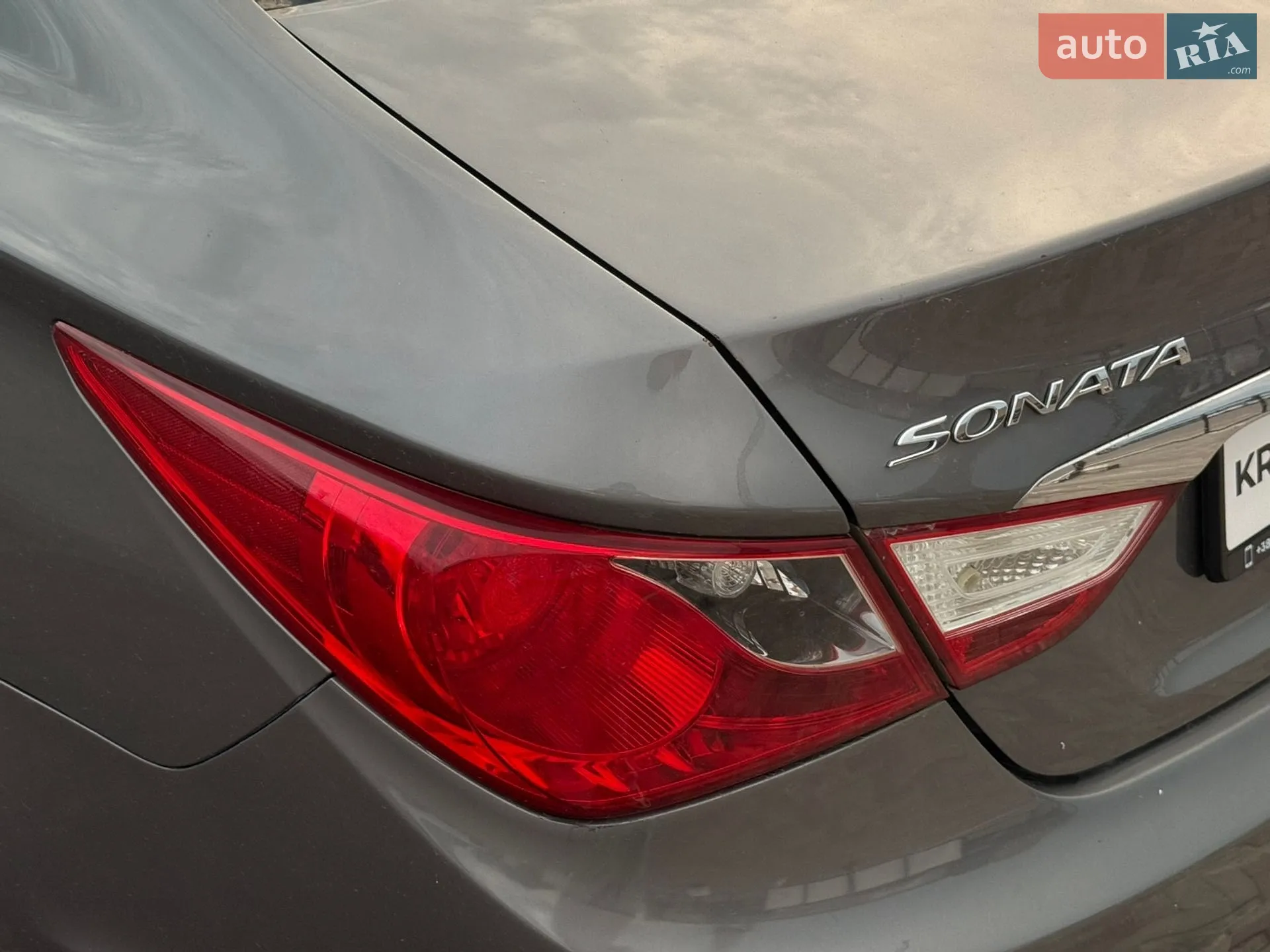 2011 Hyundai Sonata - мініатюра 10