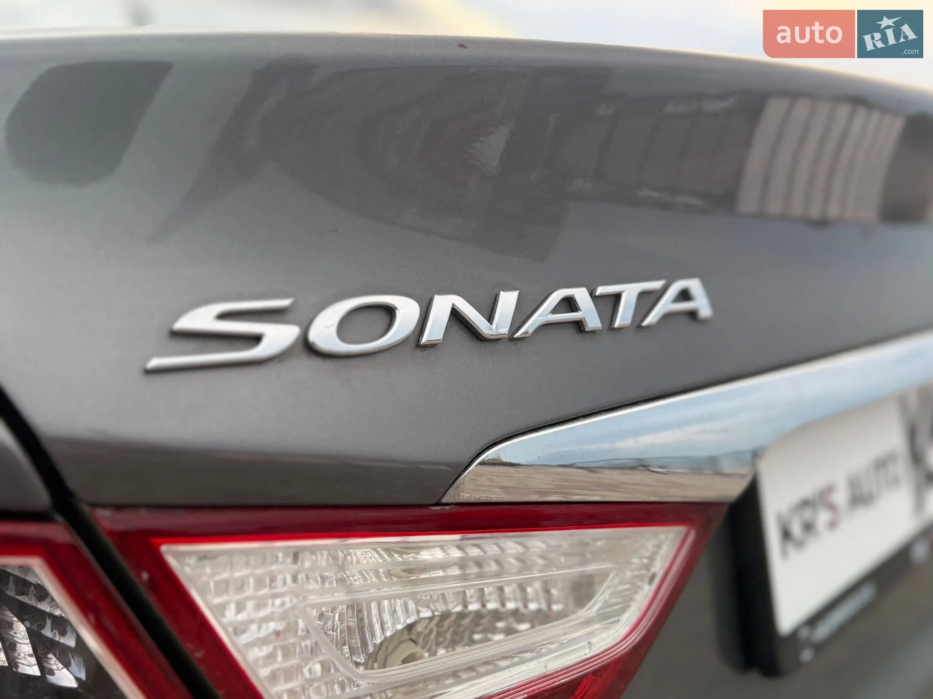 2011 Hyundai Sonata - мініатюра 11