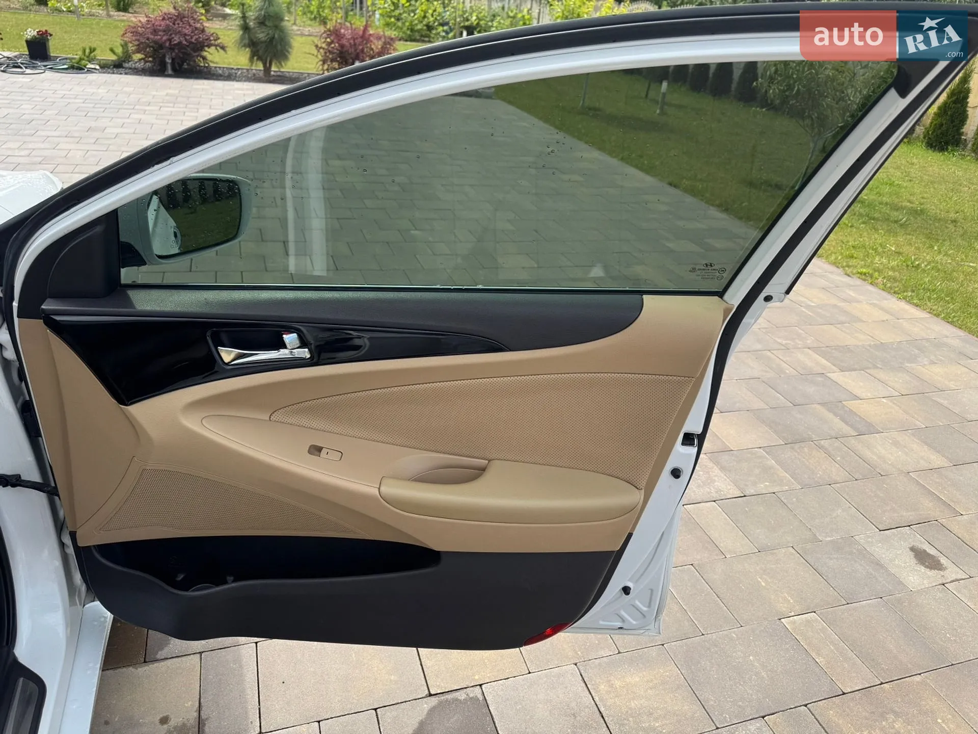 2011 Hyundai Sonata - мініатюра 42