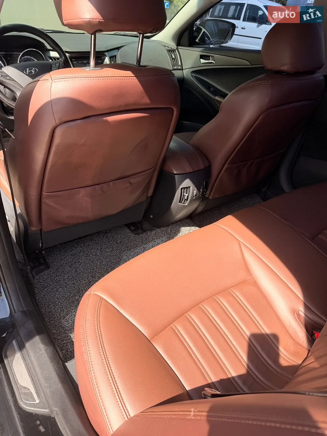 2013 Hyundai Sonata - мініатюра 26