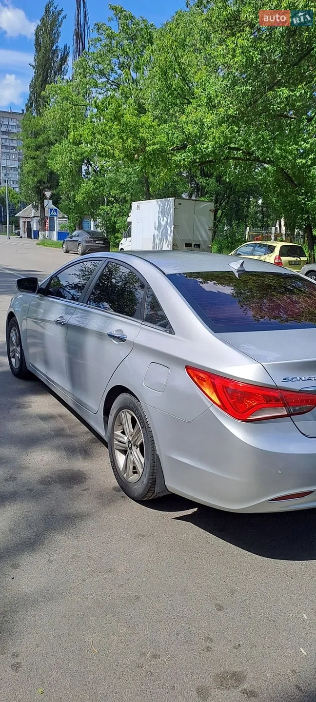 Hyundai Sonata 2012 VIN KMHEC41LBDA508764 фото оголошення 10 з 56