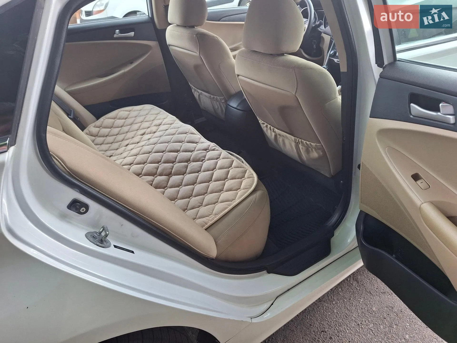 2011 Hyundai Sonata - мініатюра 16