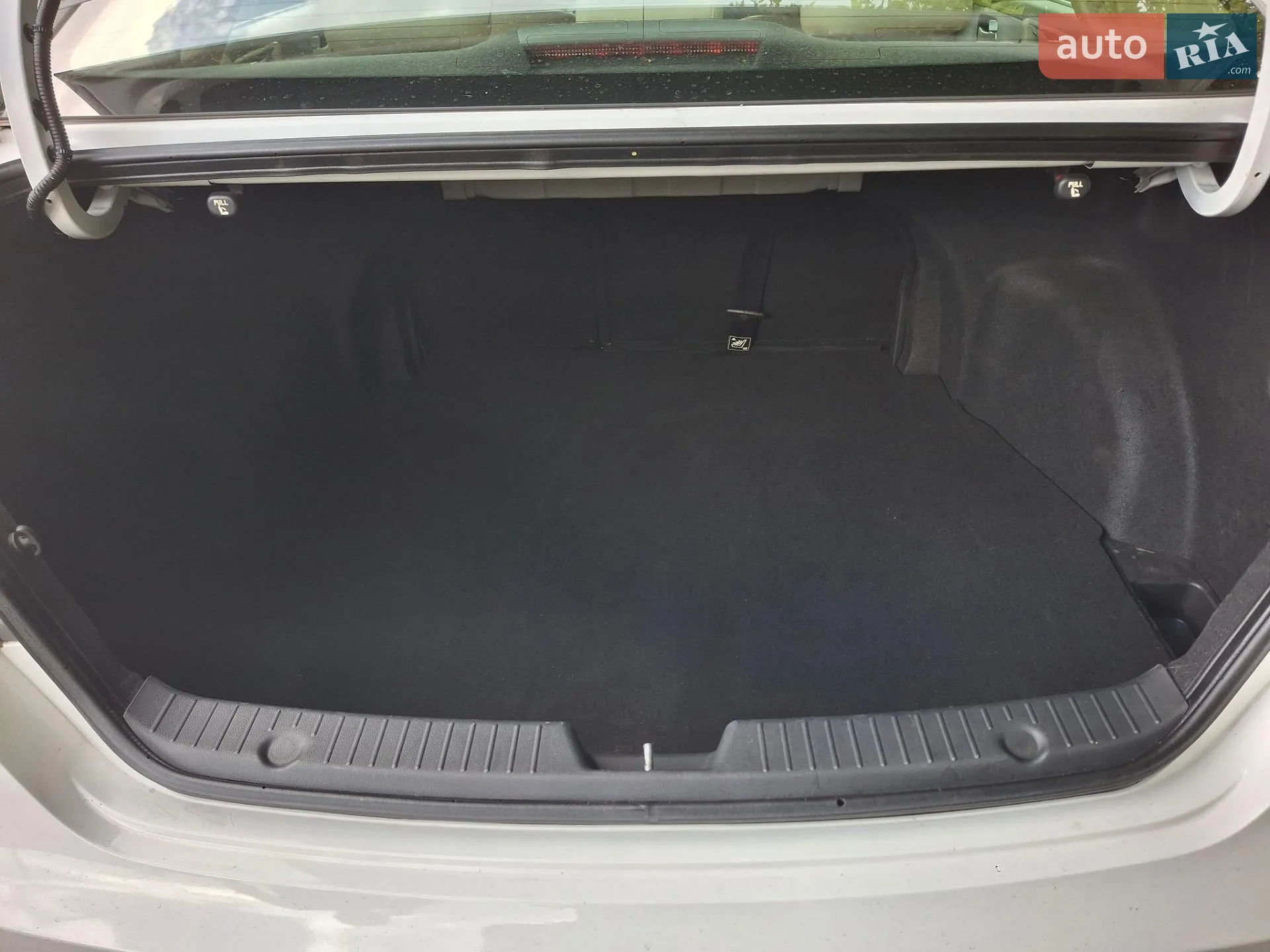 2011 Hyundai Sonata - мініатюра 17