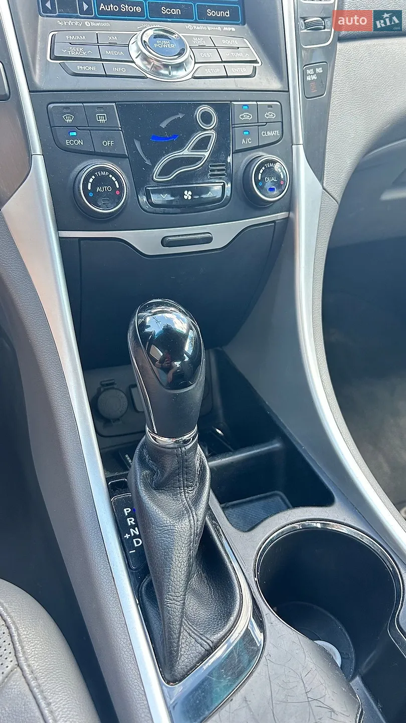 2013 Hyundai Sonata - мініатюра 11