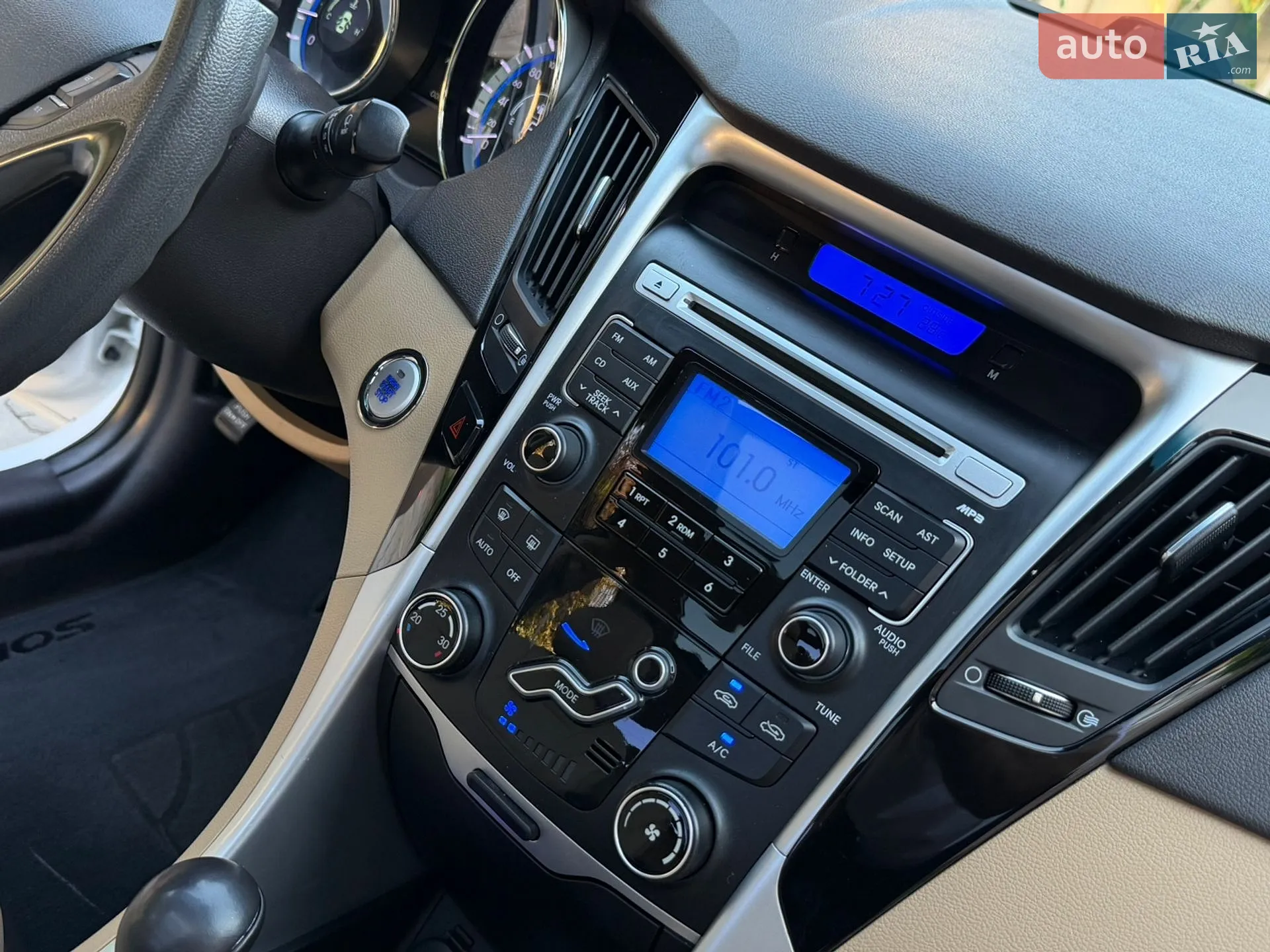 2010 Hyundai Sonata - мініатюра 69