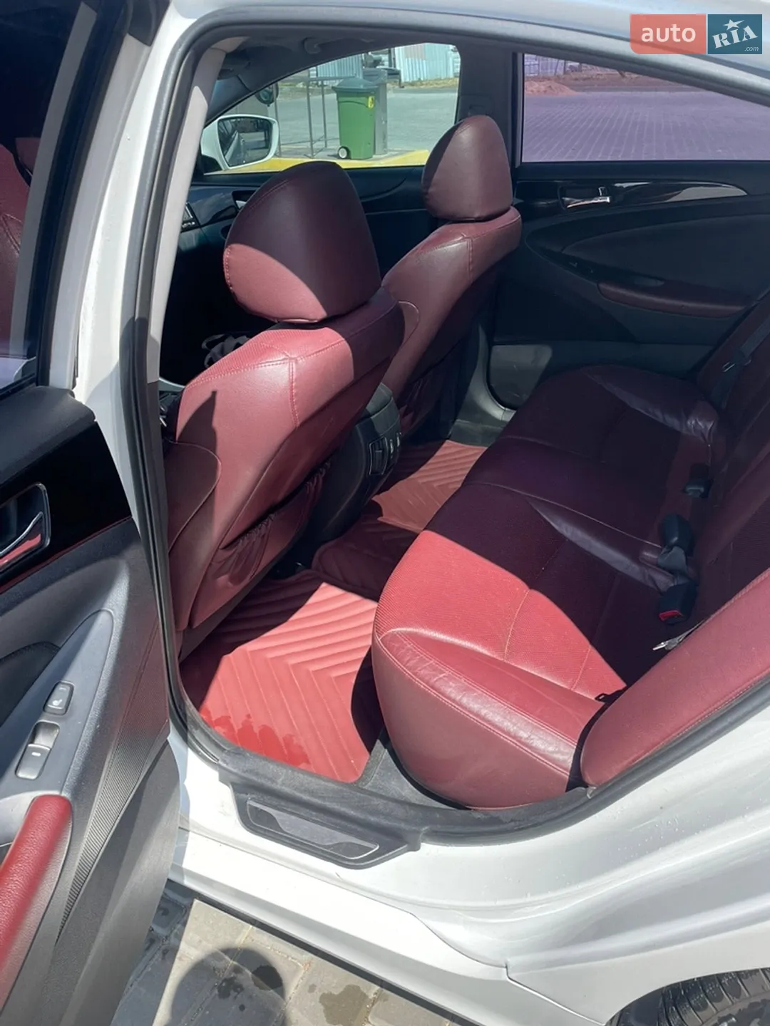 2010 Hyundai Sonata - мініатюра 8