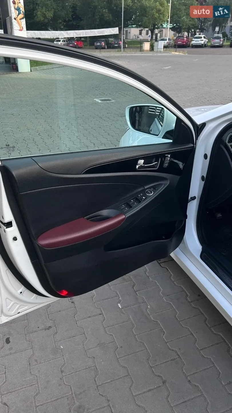 2012 Hyundai Sonata - мініатюра 10