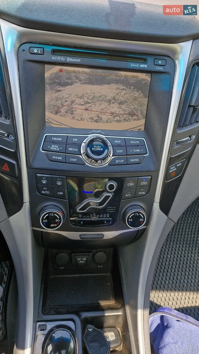 2011 Hyundai Sonata - мініатюра 9