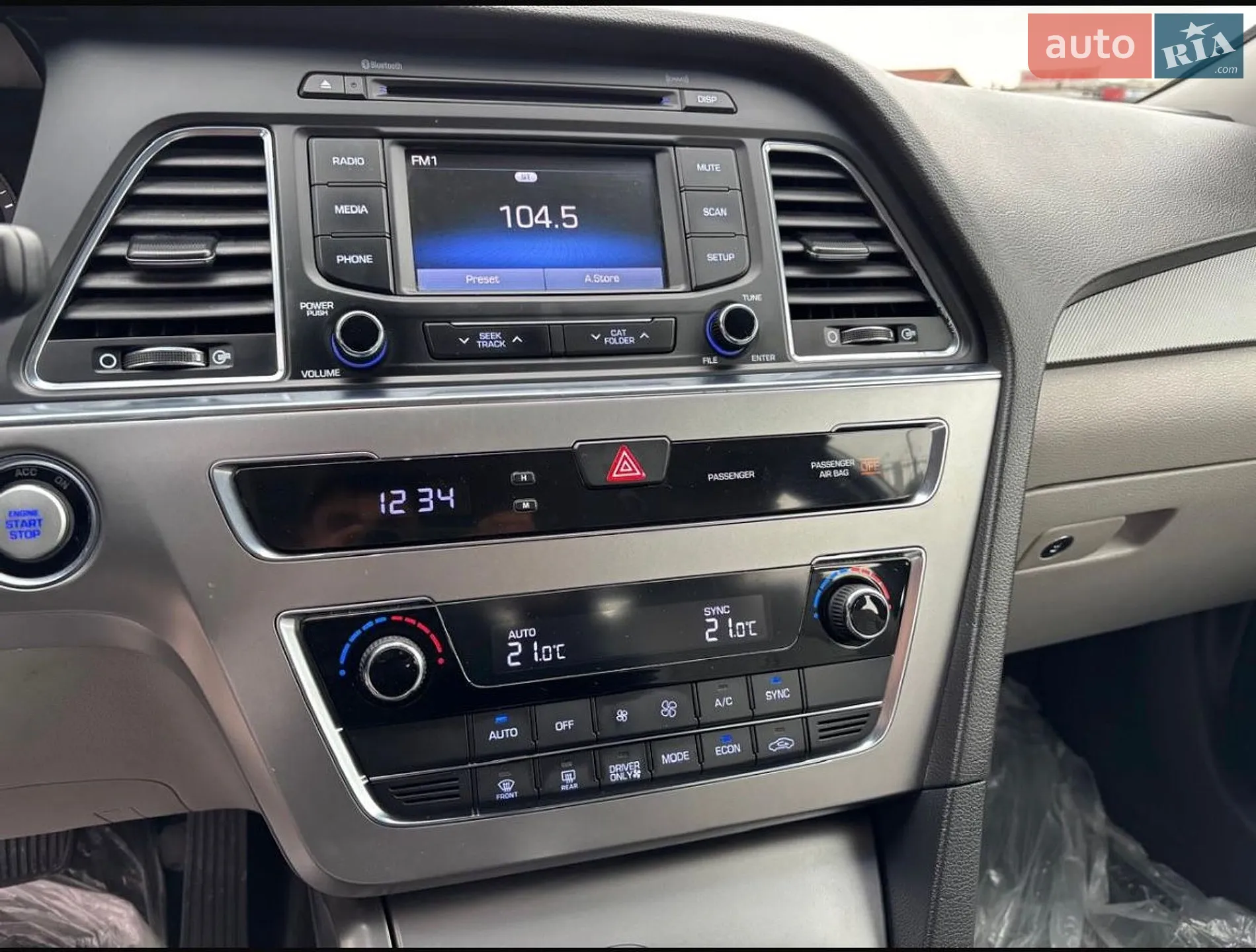 Hyundai Sonata 2015 VIN KMHE24L11GA009480 фото оголошення 17 з 26