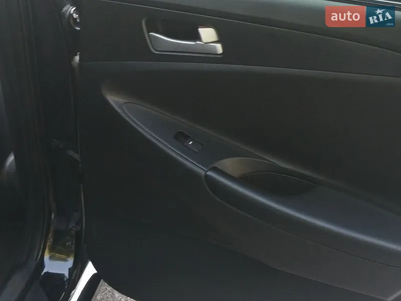 Hyundai Sonata 2013 VIN KMHEC41LBDA538917 фото оголошення 17 з 56